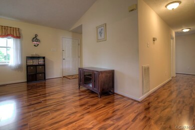 8940 Firethorn Ln, Quinton, VA 23141 - photo 7