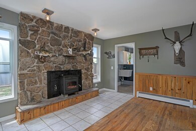 153 N Fourth St_005
