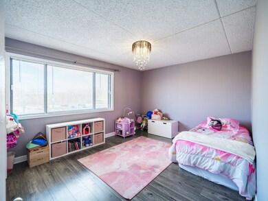 1215 Chalet Rd unit 200, Naperville, IL 60563 - photo 6