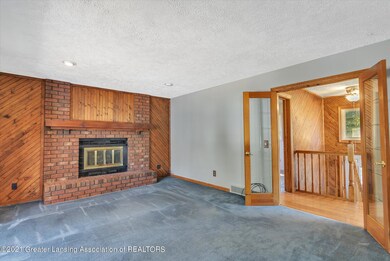 643 Paris Ave, Lansing, MI 48910 - photo 5