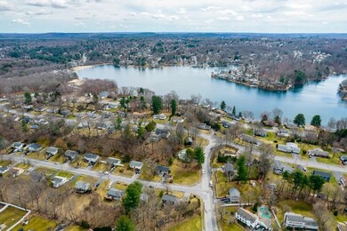 135 Fort Meadow Dr, Hudson, MA 01749 - photo 2