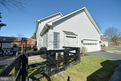 604 E G St, Purcellville, VA 20132 - photo 5