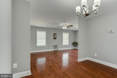 2475 Vineyard Ln, Crofton, MD 21114 - photo 7