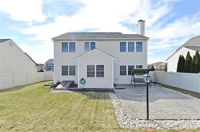 1824 Merlot Dr, Easton, PA 18045 - photo 2