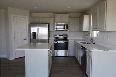 241 Kiawah Dr, Whiteland, IN 46184 - photo 6