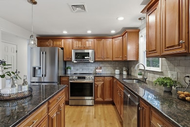 13 Elaine Rd, Stoneham, MA 02180 - photo 6