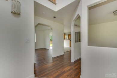20247 Gaines Ct, Bend, OR 97702 - photo 3