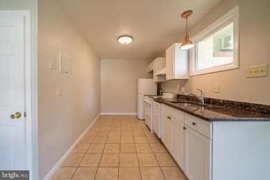 335 Marshall St unit D, Kennett Square, PA 19348 - photo 6