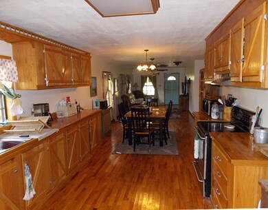 2136 Mayberry Prong Rd, Linden, TN 37096 - photo 6