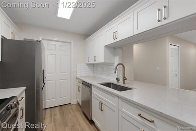 3498 Oakmonte Blvd unit 122, Rochester, MI 48306 - photo 4