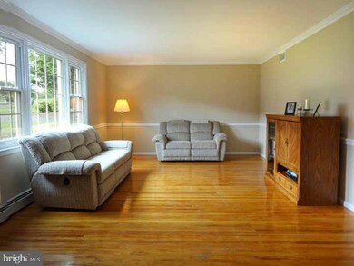 1375 Mill Creek Rd, Southampton, PA 18966 - photo 2