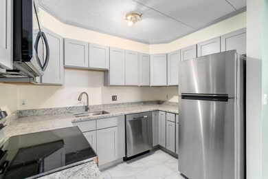 11 Barton Square unit 104, Salem, MA 01970 - photo 2