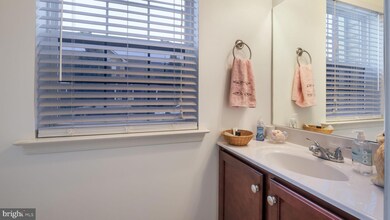 2146 Hidden Meadows Ave, Pennsburg, PA 18073 - photo 7