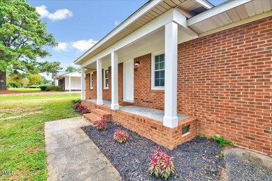 117 Mars Dr, Dunn, NC 28334 - photo 4