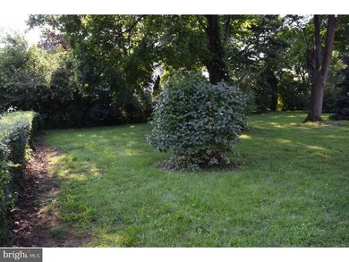 429 W Oley St, Reading, PA 19601 - photo 6