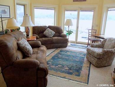 Great Room Lakeside Windows surround you!