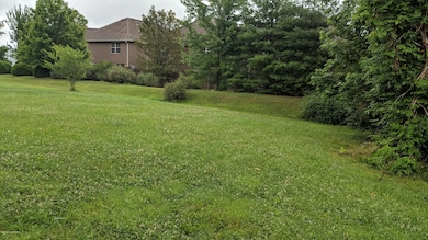 8015 Apple Valley Dr, Louisville, KY 40228 - photo 6