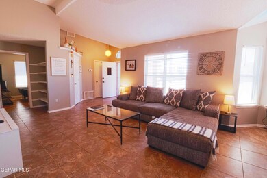 14485 Las Aguilas Dr, Horizon City, TX 79928 - photo 3