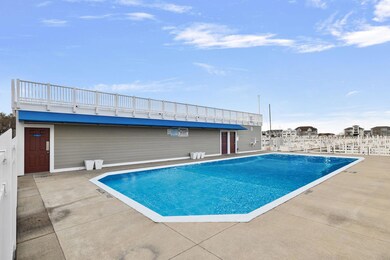 Pool & Pool House