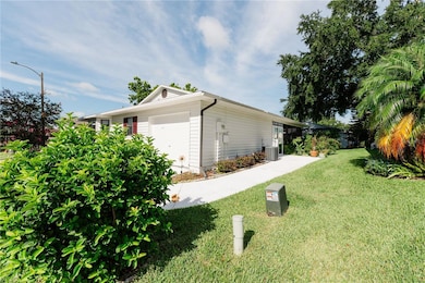 3130 Prairie Dunes Cir W, Lakeland, FL 33810 - photo 3