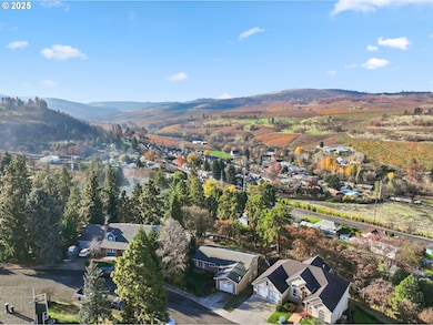 522 W 22nd St, the Dalles, OR 97058 - photo 3