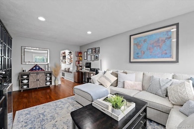 512 Mamaroneck Ave unit E, White Plains, NY 10605 - photo 4