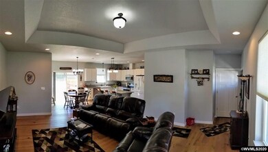 38672 Gingko St, Scio, OR 97374 - photo 3