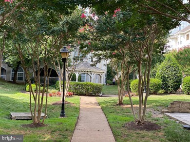 4551 Strutfield Ln unit 4319, Alexandria, VA 22311 - photo 2