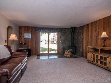 62570 Dixon Loop, Bend, OR 97701 - photo 5