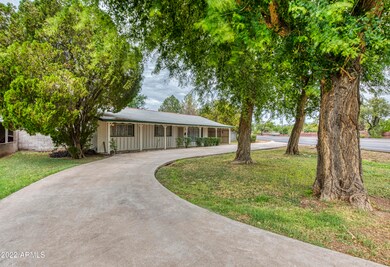 Circular Driveway from 50th Place