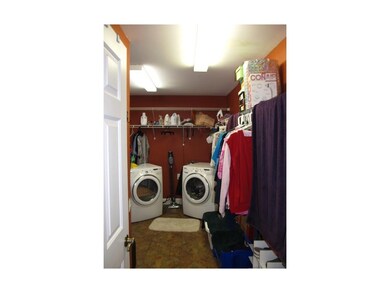 Owners ClosetLaundry