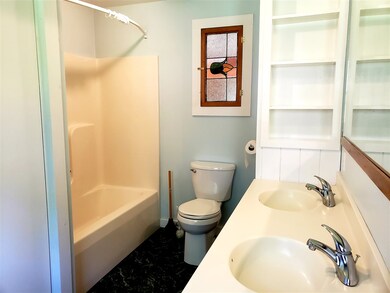 167 Kindberg Rd, Danville, VT 05873 - photo 7