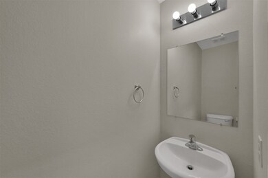 83 N Burberry, the Woodlands, TX 77382 - photo 4