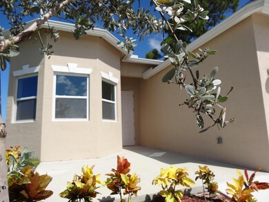 6650 Westview Dr, Lake Worth, FL 33462 - photo 2