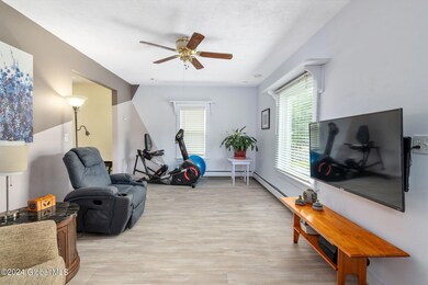 6-web-or-mls-162MacArthurAve_06