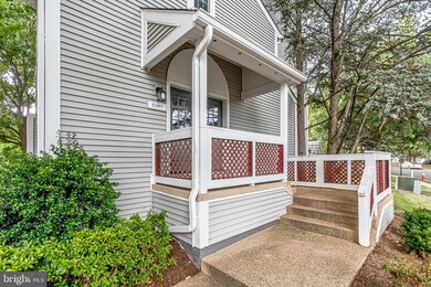 12887B Grays Pointe Rd, Fairfax, VA 22033 - photo 4