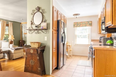 84 Country Club Rd, Bellport, NY 11713 - photo 6