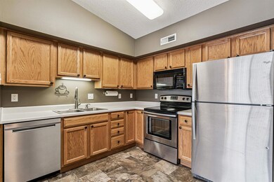 4710 Chadwick Rd unit 9, Cedar Falls, IA 50613 - photo 4