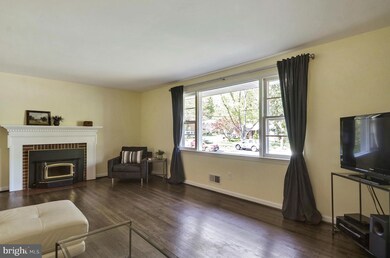 4308 Frankfort Dr, Rockville, MD 20853 - photo 4