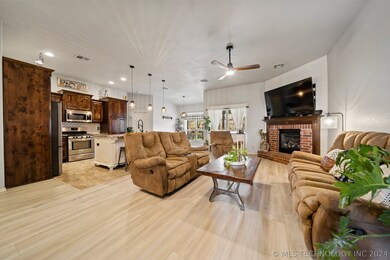 3302 S 208th East Ave, Broken Arrow, OK 74014 - photo 2