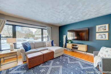 LR furn 3
