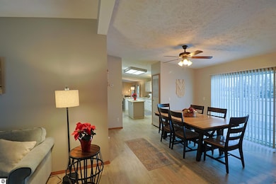 5115 E Valley Rd, Mount Pleasant, MI 48858 - photo 6