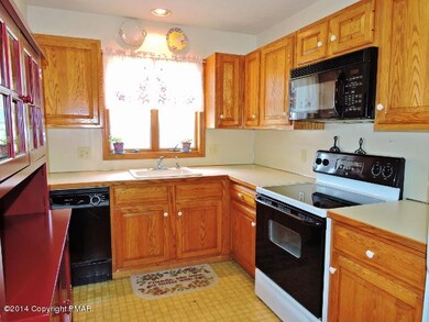 94 Village Dr, Stroudsburg, PA 18360 - photo 7