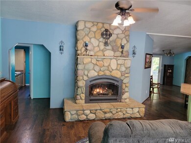 9004 313th Street Ct E, Eatonville, WA 98328 - photo 4