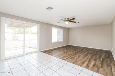 7537 E Diamond Cir unit 6, Mesa, AZ 85208 - photo 4