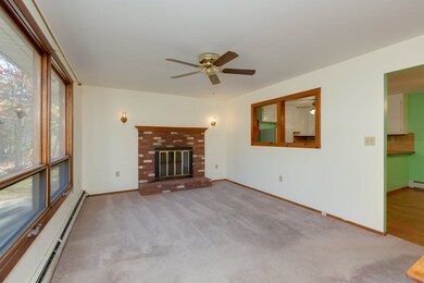 9 Craig Dr, MerriMacK, NH 03054 - photo 3