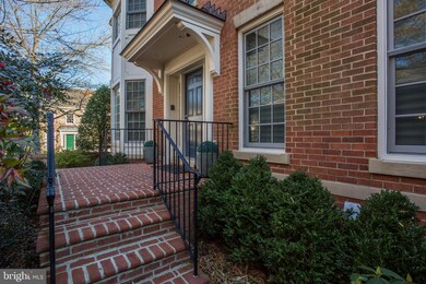 9400 Turnberry Dr, Potomac, MD 20854 - photo 2