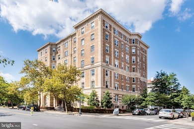 Woodley Condominium unit 407, Washington, DC 20009 - photo 2