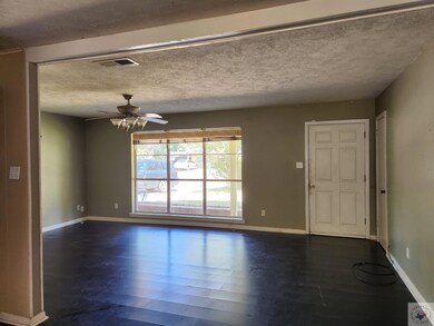 18 Wisteria Dr, Texarkana, TX 75503 - photo 2