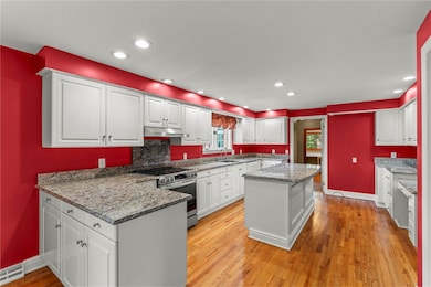 Kitchen  157 Thousand Oaks